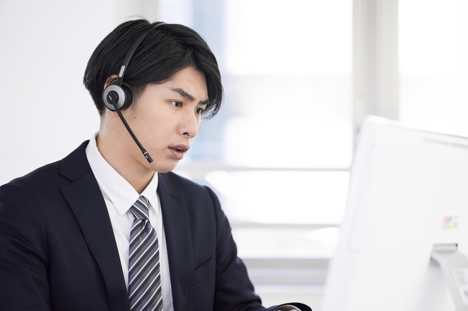 A call center man handling complaints.